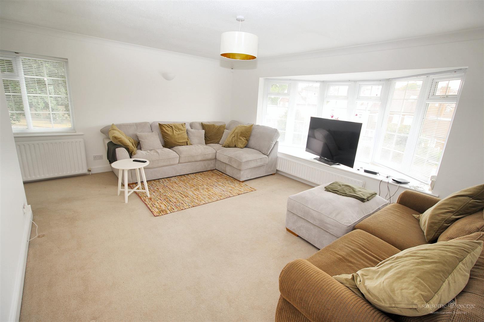 Lower Elmstone Drive, Tilehurst, Reading